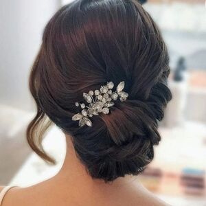 Classic Bridal Leafy Rhinestone Ornamental Hair Comb